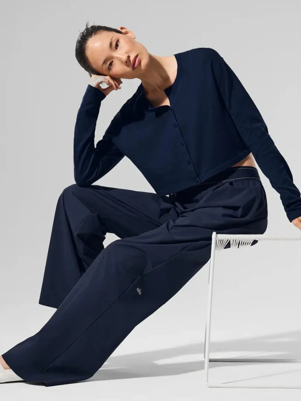 💙NWT Navy Blue ALO Yoga 🥰 Wide Leg Suit Up Pants - (Regular)  Authentic - Picture 6 of 6